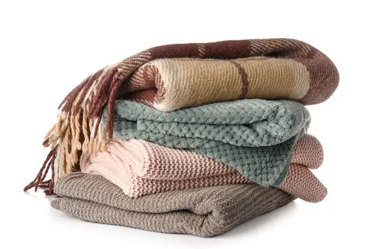 fold throw blankets
